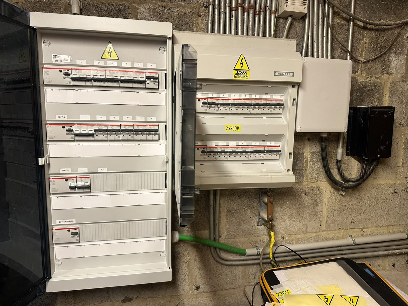 Distribution collective ABB & Hensel